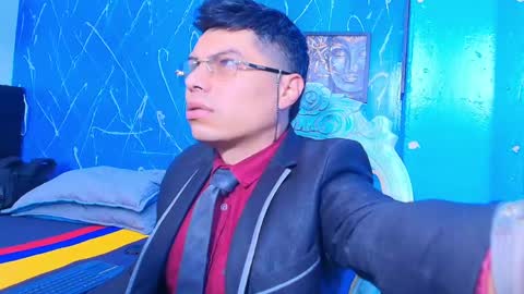aquilestaylor online show from June 1, 2026, 12:29 pm