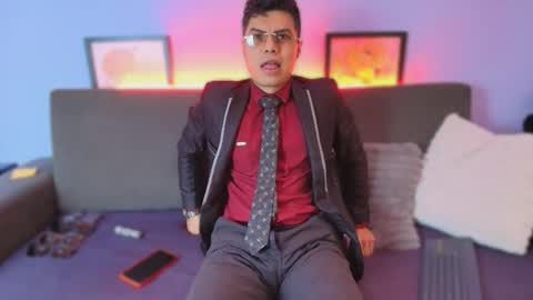 aquilestaylor online show from June 4, 2026, 12:22 pm