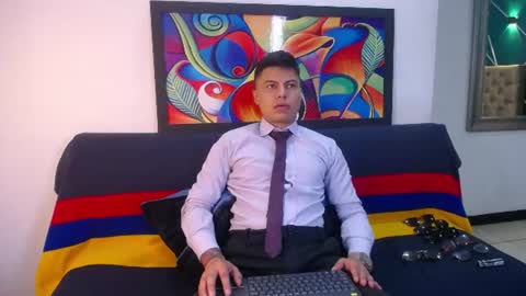 aquilestaylor online show from June 12, 2026, 12:37 pm