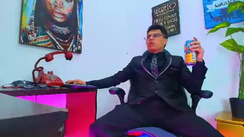 aquilestaylor online show from July 22, 2026, 12:41 pm