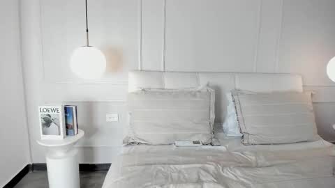  Ara Ferrer  online show from February 10, 2026, 8:57 pm