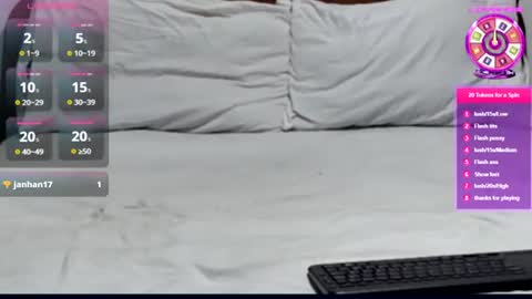 Arab Catwoman online show from July 25, 2026, 6:44 am