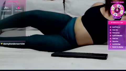 Arab Catwoman online show from July 29, 2026, 6:22 am