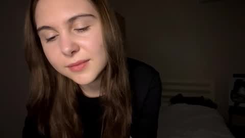 Emi online show from December 14, 2025, 3:17 pm