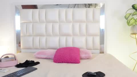   online show from February 28, 2025, 5:04 am