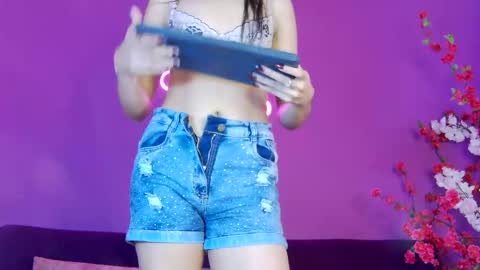 Aranza online show from November 18, 2025, 12:53 pm