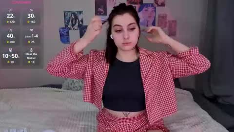 arcanedoll online show from February 14, 2026, 3:25 am