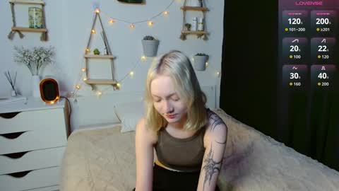 Jenny online show from November 8, 2025, 8:03 am