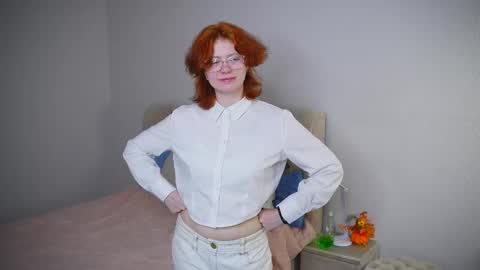 Lilly online show from December 19, 2025, 4:41 am