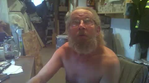 Snapshot of arealshowoff chatting on January 9, 2026, 3:48 pm arealshowoff online show from January 9, 2026, 3:48 pm