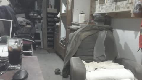 Snapshot of arealshowoff chatting on March 25, 2026, 12:33 pm arealshowoff online show from March 25, 2026, 12:33 pm