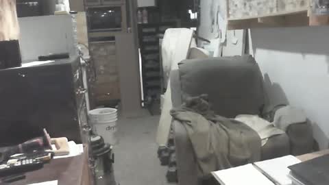 Snapshot of arealshowoff chatting on May 16, 2026, 11:31 am arealshowoff online show from May 16, 2026, 11:31 am