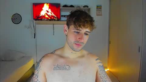 Snapshot of ares_blue chatting on February 9, 2026, 12:09 pm ares blue online show from February 9, 2026, 12:09 pm