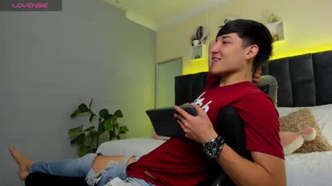 Snapshot of ares_di_martin chatting on September 25, 2025, 3:05 pm Ares online show from September 25, 2025, 3:05 pm