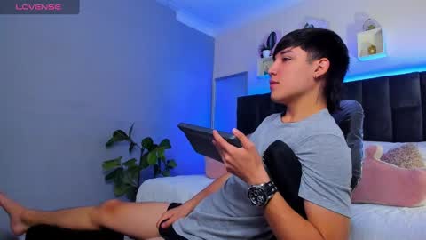 Snapshot of ares_di_martin chatting on September 26, 2025, 3:05 pm Ares online show from September 26, 2025, 3:05 pm