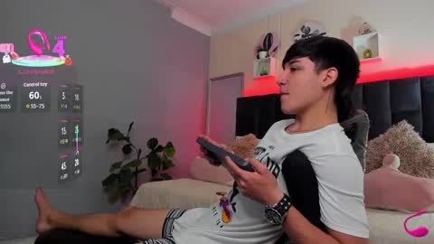 Snapshot of ares_di_martin chatting on October 2, 2025, 3:08 pm Ares online show from October 2, 2025, 3:08 pm