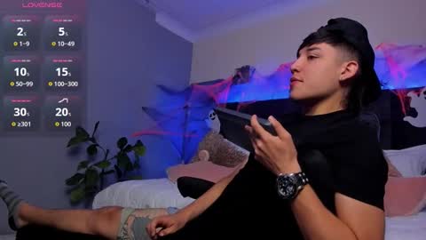 Snapshot of ares_di_martin chatting on October 9, 2025, 2:15 pm Ares online show from October 9, 2025, 2:15 pm