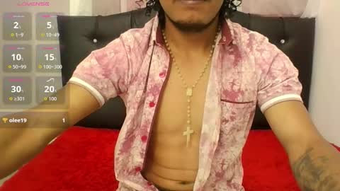 ares_hot_boy online show from January 17, 2026, 11:37 am