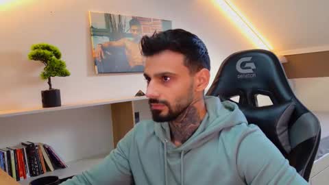 Ares Steel online show from October 20, 2025, 6:03 am