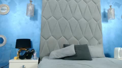 aretialisya online show from September 13, 2025, 5:18 am