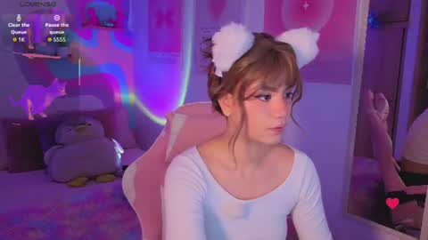 ari_blis online show from July 28, 2026, 11:48 pm