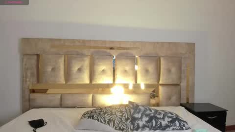 Ari  online show from November 12, 2025, 12:55 am