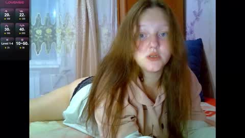 Aria online show from October 14, 2025, 8:53 pm