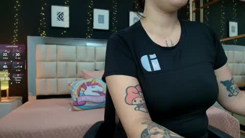 Ari  online show from May 25, 2026, 11:38 am