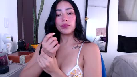 Snapshot of aria_castelli chatting on May 26, 2026, 2:57 pm Aria Castelli online show from May 26, 2026, 2:57 pm