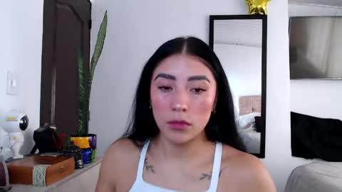 Snapshot of aria_castelli chatting on May 27, 2026, 2:25 pm Aria Castelli online show from May 27, 2026, 2:25 pm