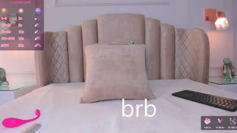 Snapshot of aria_greco chatting on December 3, 2024, 6:48 am Aria online show from December 3, 2024, 6:48 am