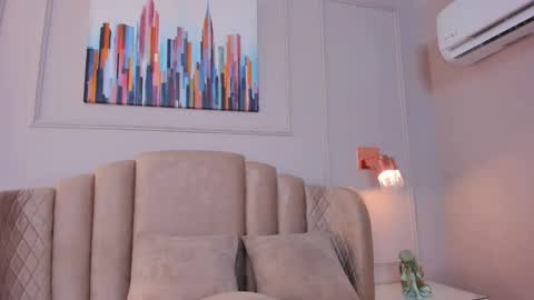 Snapshot of aria_greco chatting on December 6, 2024, 3:08 am Aria online show from December 6, 2024, 3:08 am