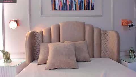 Snapshot of aria_greco chatting on March 8, 2025, 3:39 am Aria online show from March 8, 2025, 3:39 am