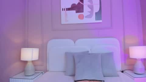 Snapshot of aria_greco chatting on September 17, 2025, 2:57 am Aria online show from September 17, 2025, 2:57 am