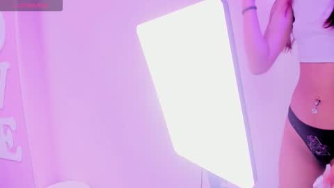 Snapshot of aria_joness_ chatting on September 10, 2025, 12:27 pm Aria Jones online show from September 10, 2025, 12:27 pm