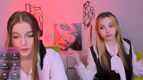 Luna online show from October 7, 2025, 7:11 pm