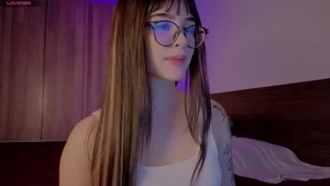 Roxxy online show from June 9, 2026, 9:48 pm