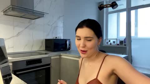 Snapshot of aria_soleil chatting on January 4, 2025, 8:17 am Aria online show from January 4, 2025, 8:17 am