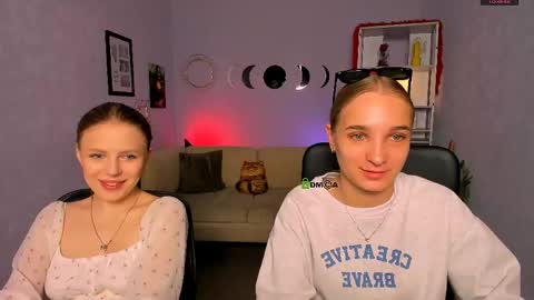 Snapshot of aria_voss_ chatting on May 20, 2026, 5:35 am aria_voss_ online show from May 20, 2026, 5:35 am