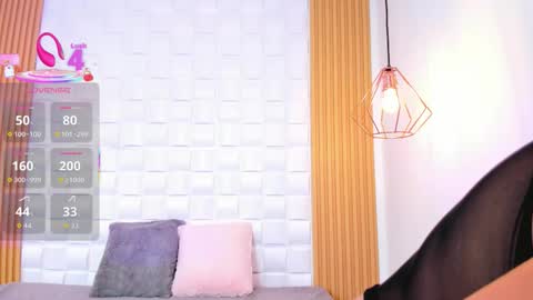 AriaBelle1 online show from September 12, 2025, 5:13 pm