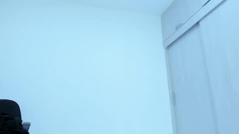 ariacoral online show from February 12, 2026, 2:01 pm