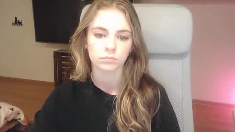 AriaCreazy online show from November 9, 2025, 9:24 pm