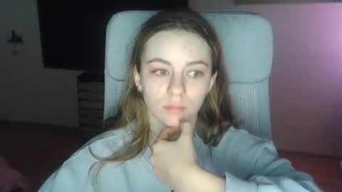 AriaCreazy online show from March 26, 2026, 9:42 pm