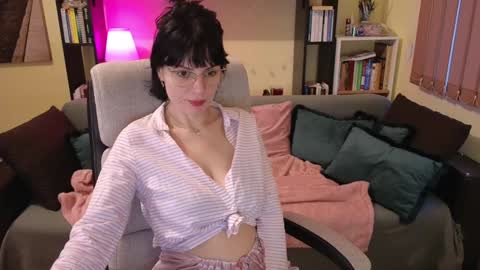 Adriana online show from January 3, 2025, 2:40 pm