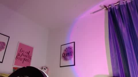 Snapshot of ariadna_martin chatting on May 27, 2026, 2:30 am Ari online show from May 27, 2026, 2:30 am