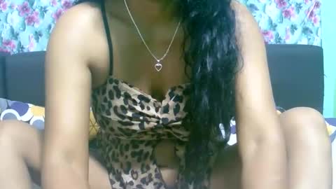 Snapshot of ariah13 chatting on January 8, 2026, 2:03 am ariah13 online show from January 8, 2026, 2:03 am