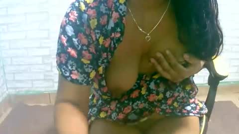 Snapshot of ariah13 chatting on April 18, 2026, 6:12 pm ariah13 online show from April 18, 2026, 6:12 pm