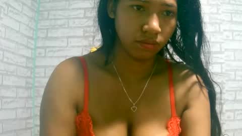 Snapshot of ariah13 chatting on May 22, 2026, 2:40 am ariah13 online show from May 22, 2026, 2:40 am