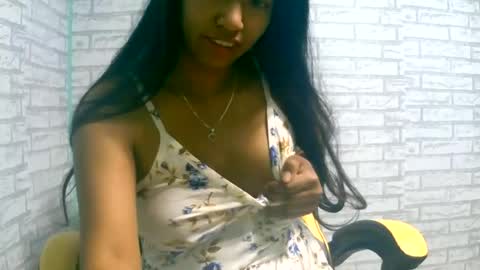 Snapshot of ariah13 chatting on June 21, 2026, 11:02 am ariah13 online show from June 21, 2026, 11:02 am