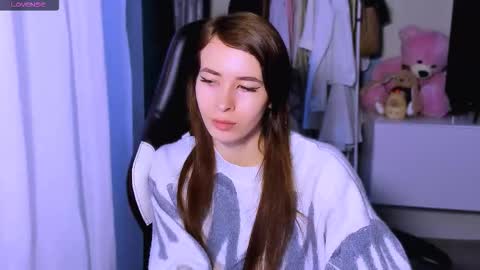 Ari online show from October 6, 2025, 4:43 am